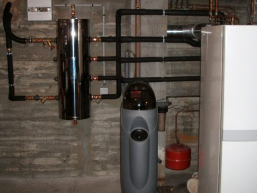 Equipement hydraulique de pompe à chaleur en relève de chaudière