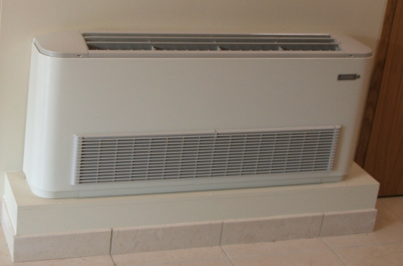Ventilo – convecteur 4 tubes assurant le chauffage et la climatisation de bureaux